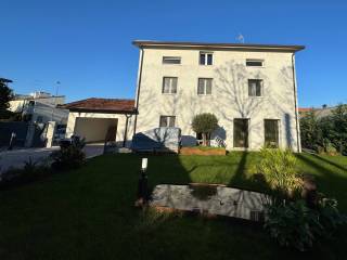 Villa in in vendita da privato a prata di pordenone via strada bassa, 1