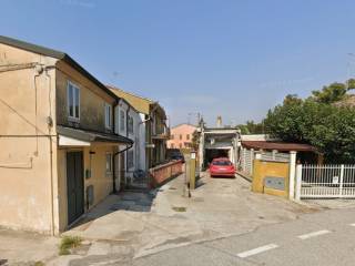 Casa indipendente all'asta a castel d'ario via antonio gramsci, 101