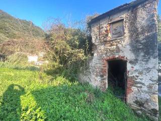 Casa indipendente in vendita a massa via torre vecchia