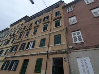 Appartamento all'asta a trieste via della concordia, 27