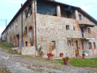 Capannone industriale all'asta a castelnuovo berardenga via martiri di monteaperti