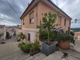 Casa indipendente in vendita ad arzachena via garibaldi