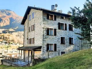 Appartamento in vendita a chiesa in valmalenco via v alpini, 19