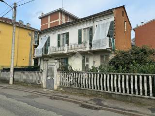 Casa indipendente in vendita ad alessandria via alessandro tonso, 74