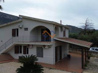 Villa in vendita a castellammare del golfo contrada fraginesi