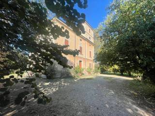 Villa in vendita a castelvetro di modena via modena, 147