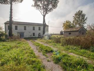 Villa in vendita a ravenna via argine destro ronco, 60