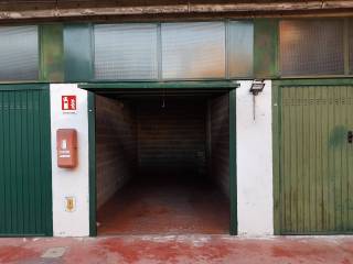 Garage in affitto a paderno dugnano via fante d'italia, 43