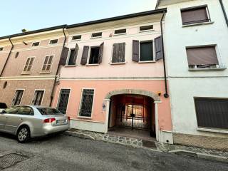 Casa indipendente in vendita ad asola via adami, 17