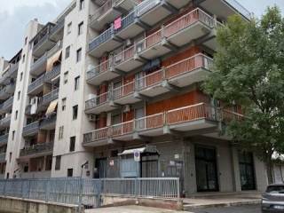 Garage in vendita a foggia via padre antonio da olivadi, 5