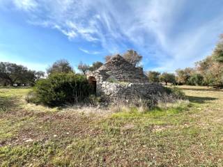 Colonica in vendita a ceglie messapica contrada pezze sant'angelo