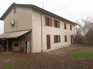 Villa in vendita a monticelli d'ongina strada boschi, 12