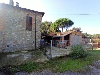 Casa indipendente in vendita a castiglione del lago via roma, 152