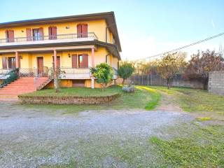 Villa bifamiliare in vendita a cerea via isolella, 69