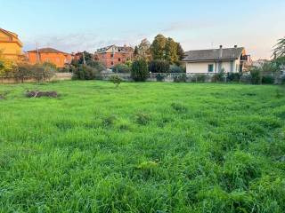 Terreno residenziale in vendita a roma via azzano d'asti