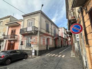 Casa indipendente in vendita a baiano via gesùe maria