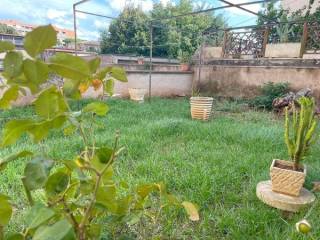 Villa bifamiliare in vendita a civita castellana via delle gardenie