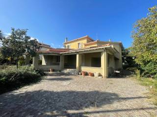 Villa in vendita a isili via veneto, 3