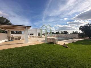 Villa in vendita a ostuni contrada vato aperto