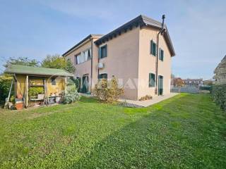 Villa a schiera in vendita ad annone veneto via piccinin don raffaele, 30b