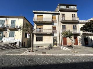 Villa a schiera in vendita a bonito via roma, 220a