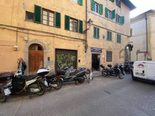 Negozio in vendita a firenze via degli alfani, 4