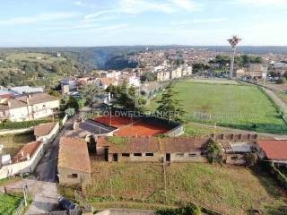 Magazzino in vendita a canino via santa maria della neve, snc