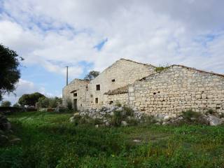 Masseria in vendita a modica contrada bosco pozzo cassero