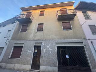 Casa indipendente in vendita a cerano via san giorgio, 35