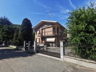 Villa bifamiliare in vendita a correggio 