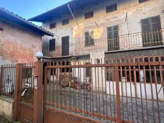 Casa indipendente in vendita a gaglianico via carlo felice trossi