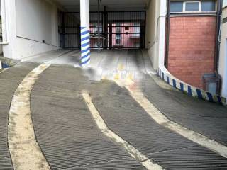 Garage in vendita a piacenza via raffaele fulgosio, 17