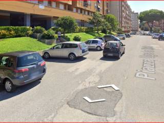 Garage in vendita a cisterna di latina piazza ugo la malfa