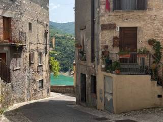 Appartamento in in affitto da privato a castel di tora via roma, 28