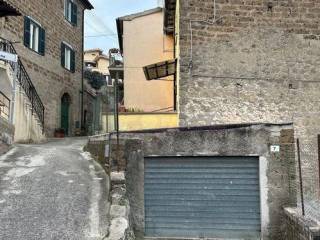 Garage in vendita a bassano in teverina via dello speco 7