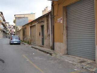 Garage in vendita a niscemi via brindisi