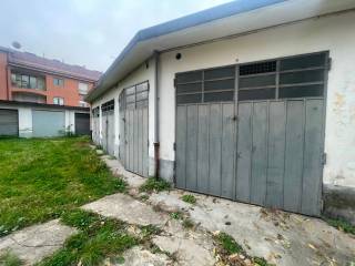 Garage in affitto a torino corso grosseto, 265