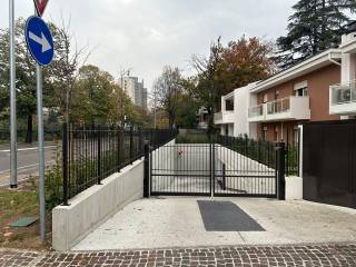 Garage in affitto a verona via girolamo dalla corte, 6