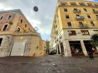 Garage in vendita a salerno via raffaele conforti