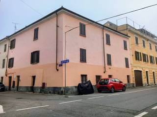 Intero stabile in in vendita da privato a trino vicolo cecolo broglia, 5