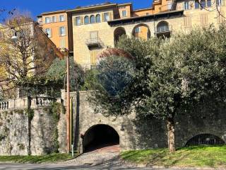 Garage in affitto a bergamo via san giacomo, 6