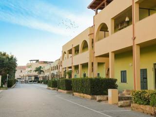 Albergo all'asta a isola di capo rizzuto via duomo, 56