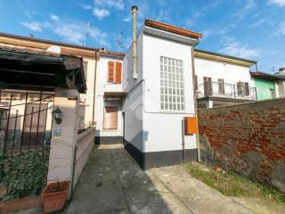 Casa indipendente in vendita a motta de' conti via fontana, 28