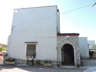 Villa bifamiliare in vendita a castellaneta strada statale jonica