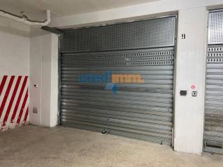 Garage in vendita a bisceglie via giovanni bovio, 363