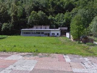 Negozio all'asta a tovo di sant'agata via degli alpini, 3