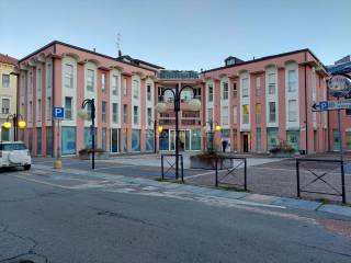 Garage in affitto a biella via carlo e antonio dal pozzo, 11