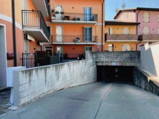 Garage in vendita a viadana via giuseppe garibaldi, 90