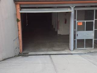 Garage in affitto a brescia via cremona