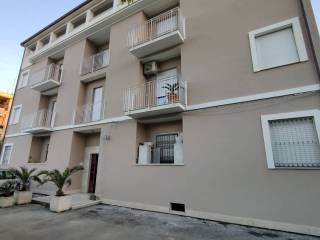 Appartamento in vendita a san benedetto del tronto via alessandro manzoni